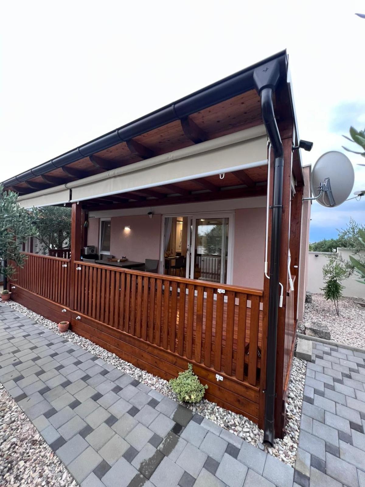 Vila Mobile House F&L Biograd Na Moru Exteriér fotografie