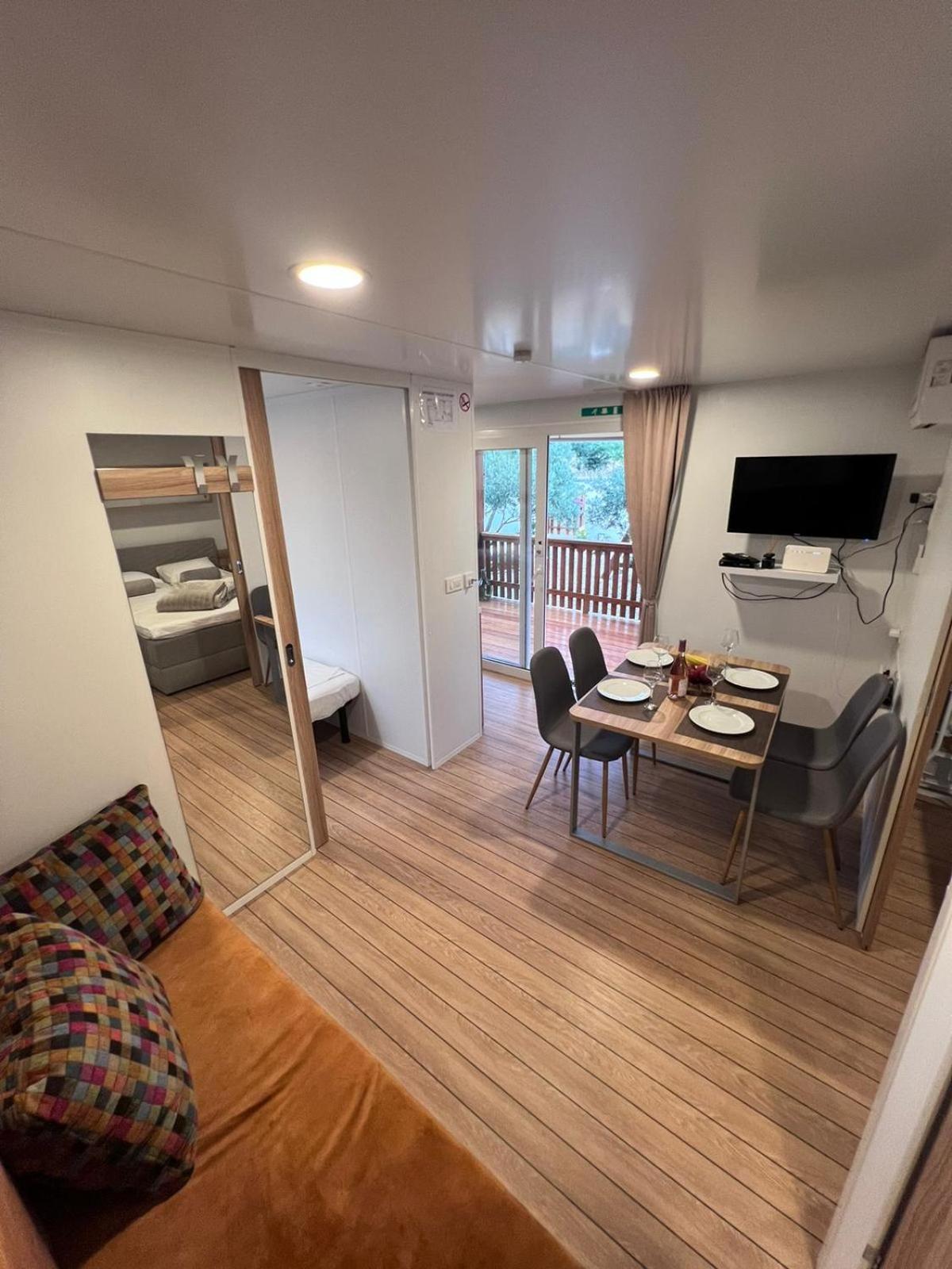 Vila Mobile House F&L Biograd Na Moru Exteriér fotografie